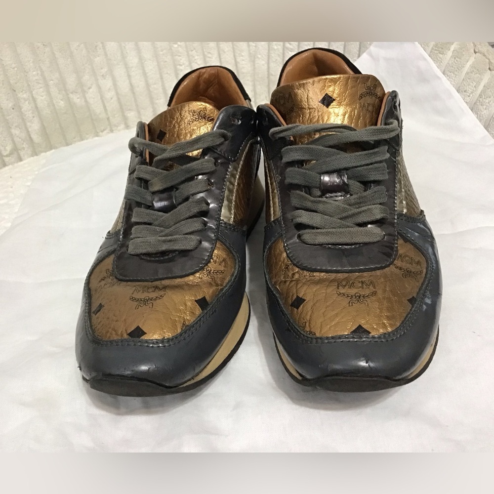MCM Sneakers - Picture 8 of 8